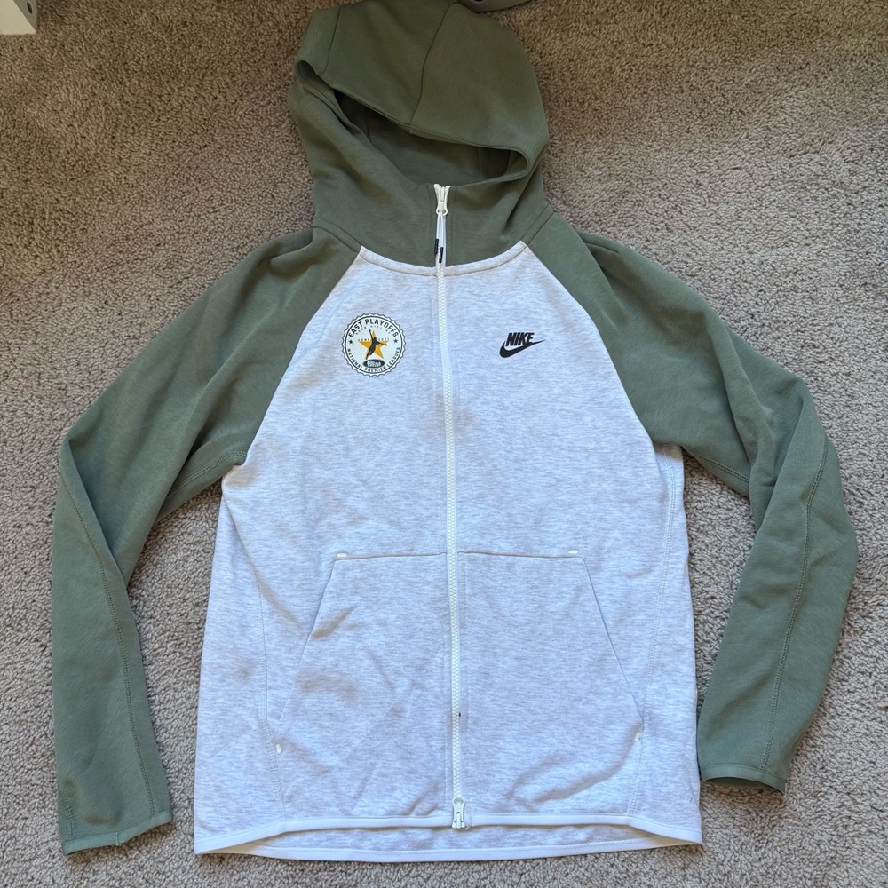 Nike Zip Up Sweatshirt Small